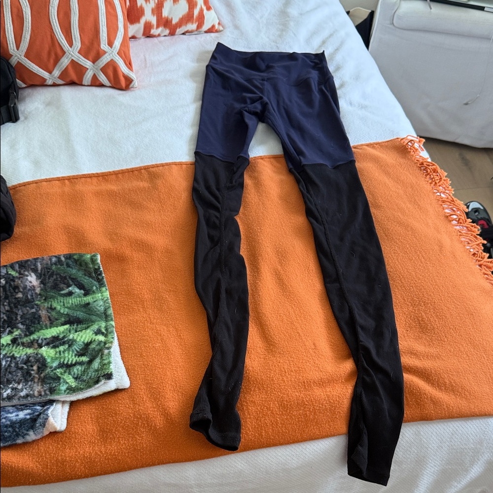 ALO Yoga Navy and Black Leggings